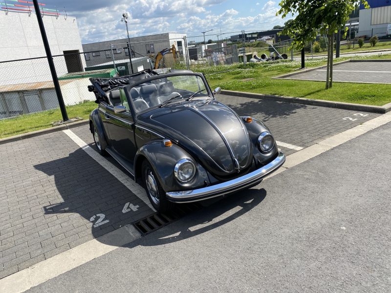 VW Coccinelle Cabriolet 1300 * 1970 * Très bon état *