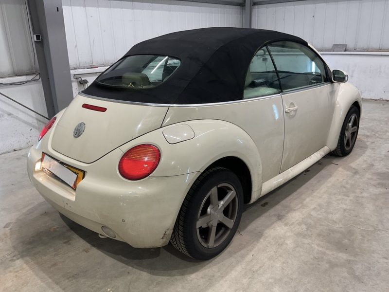Volkswagen New Beetle Cabriolet 2.0 115 ch – 2003 -