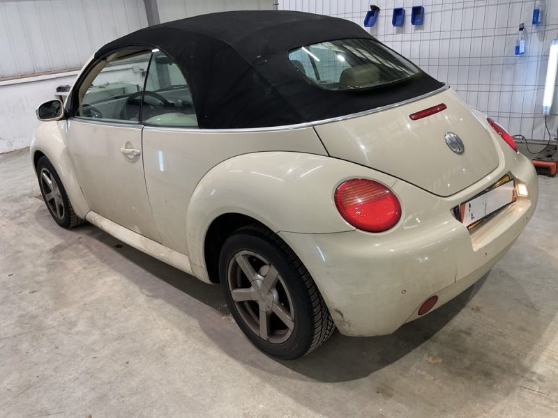 Volkswagen New Beetle Cabriolet 2.0 115 ch – 2003 -