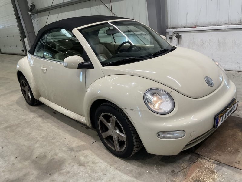 Volkswagen New Beetle Cabriolet 2.0 115 ch – 2003 -
