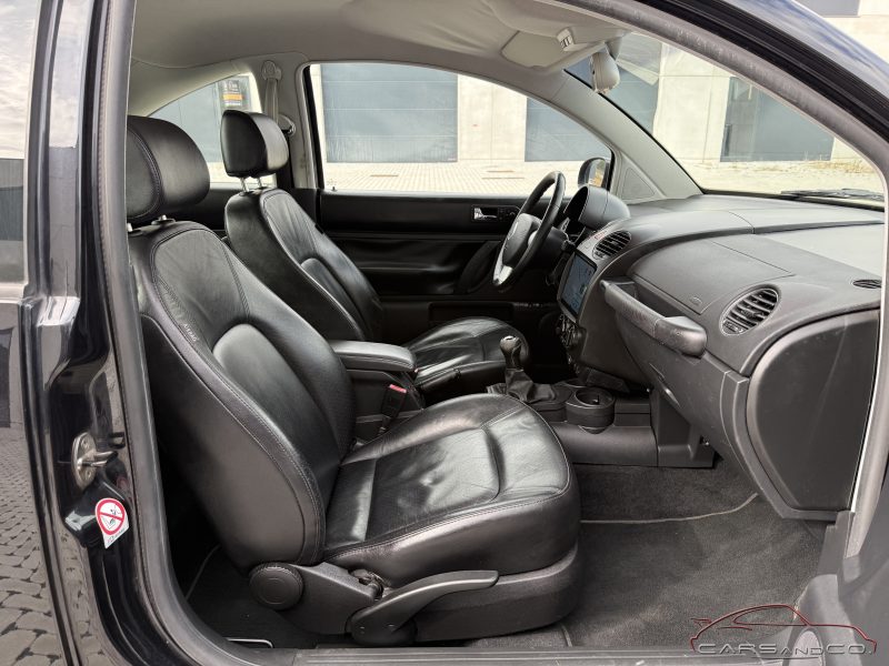 VOLKSWAGEN NEW BEETLE 1.6i 102 CH – ESSENCE / GPL-LPG – 2006 – CUIR – CARPLAY – GARANTIE 1 AN